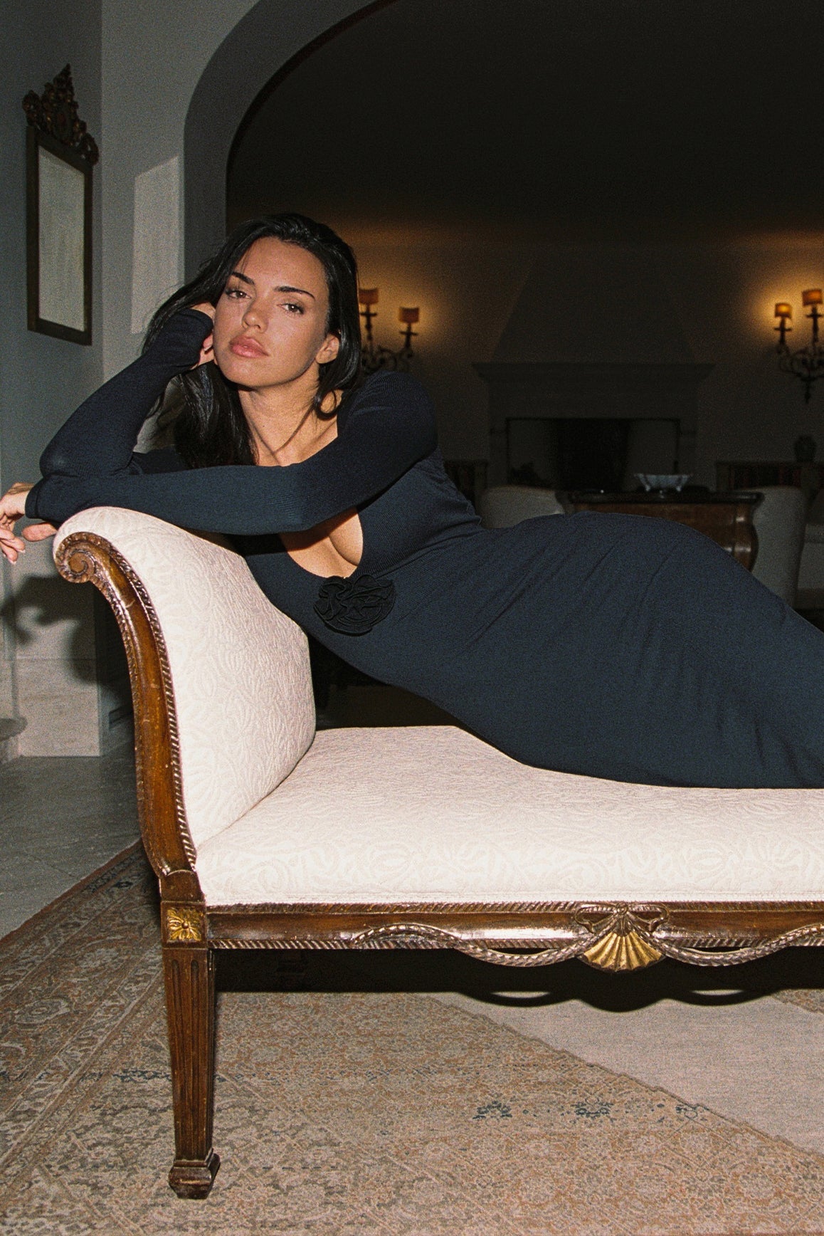 Robe longue à fleurs et col en V