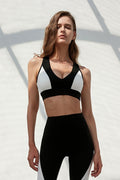 Soutien-gorge de sport à empiècements de couleur