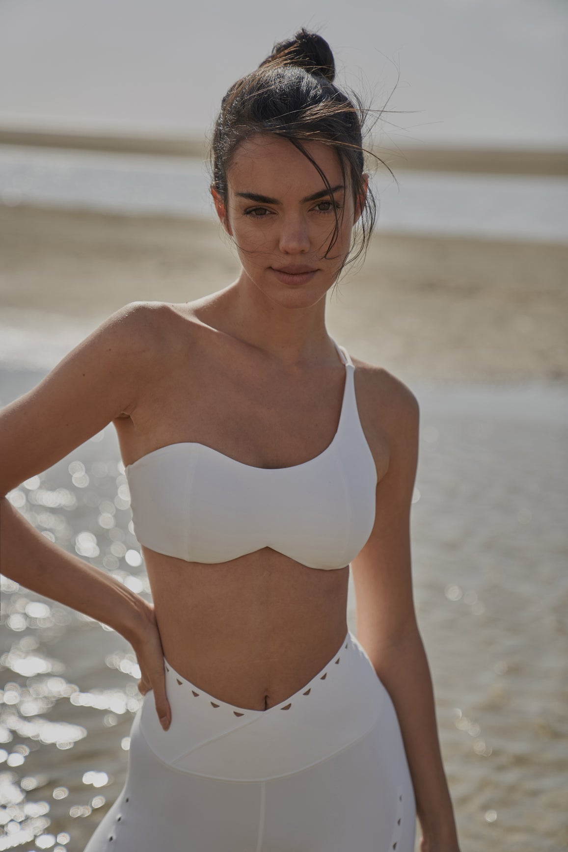 Soutien-gorge une épaule galbant