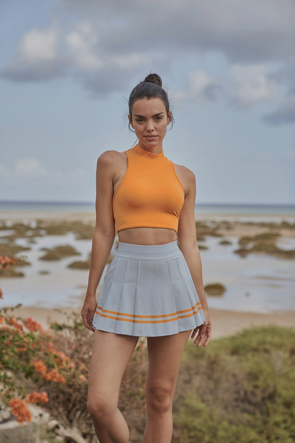 Soutien-gorge à col montant découpé en losange