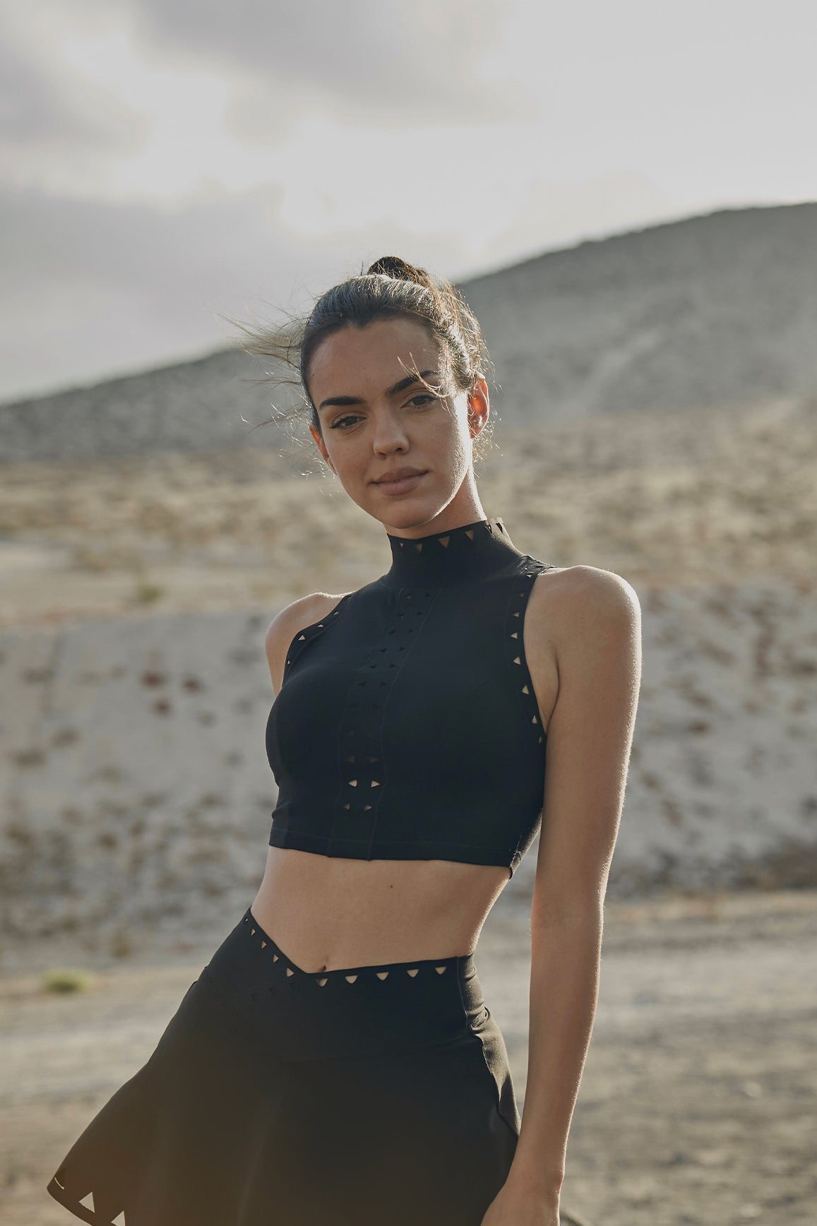 Soutien-gorge de loisirs col montant découpé au laser